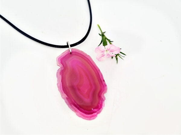 Pink Agate Slice Necklace, cord, pink, crystal, slice, agate, beautiful necklace