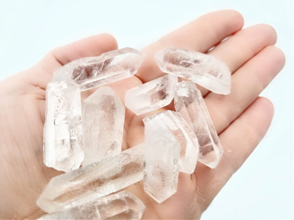 clear quartz rough pieces, crystals, 2-4 cm, clear, healing stone, protects against negativity, rough, point