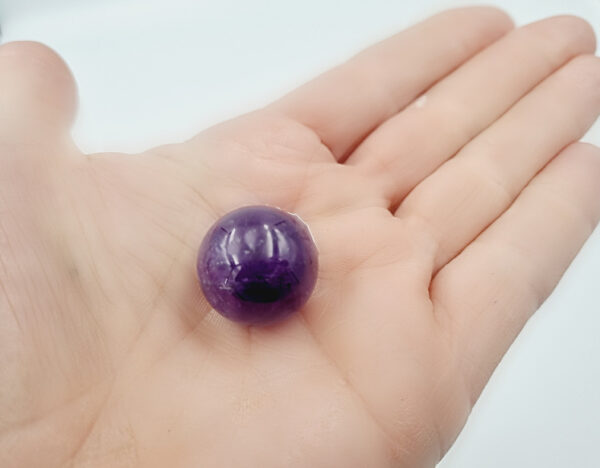 Amethyst Sphere (2cm)