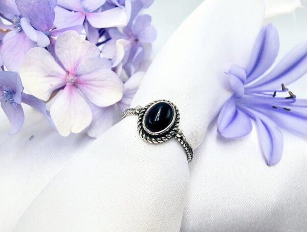 Black Onyx Oval Braided Ring (925 Silver)