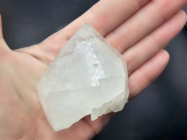 Clear Quartz Rough Point E (134g) - Image 2