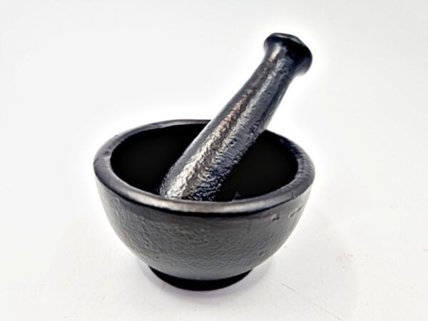 Round Iron Pestle & Mortar  (8cm)