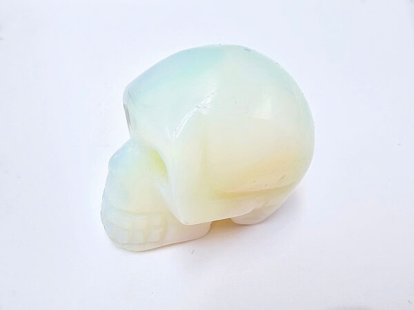 Opalite Glass Skull (4cm) - Image 2