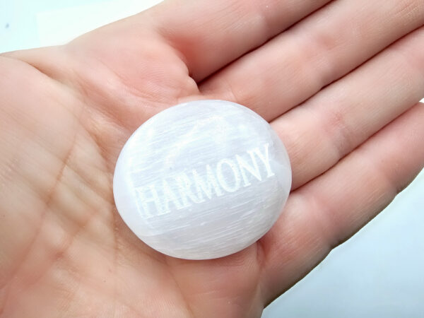 Selenite Harmony Pebble (4cm)