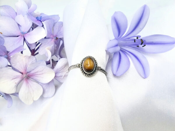 Tigers Eye Oval Braided Ring (925 Silver)