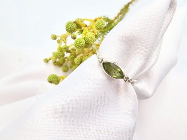 Peridot Ring Diamond Shape Dbl Circle (925 Silver)