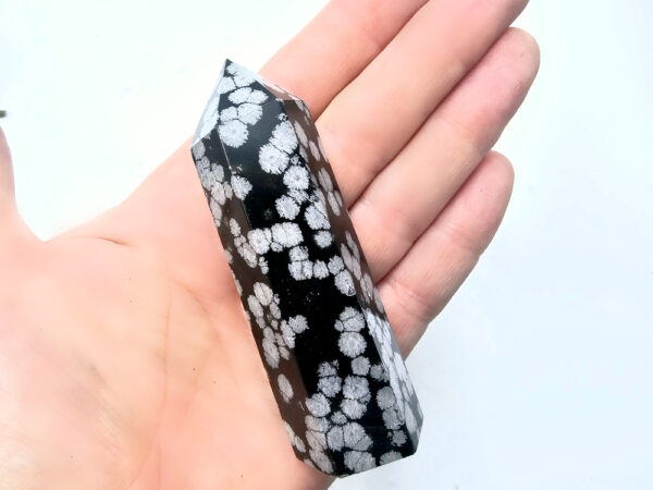 Snowflake Obsidian Point C (86g)