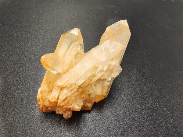 Clear Quartz Cluster P (30g) Limonite