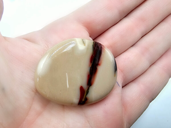 Mookaite Flat Palm Stone A (25.8g)