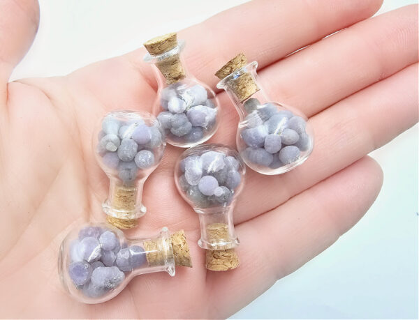 Mini Bottle Of Grape Agate Chips