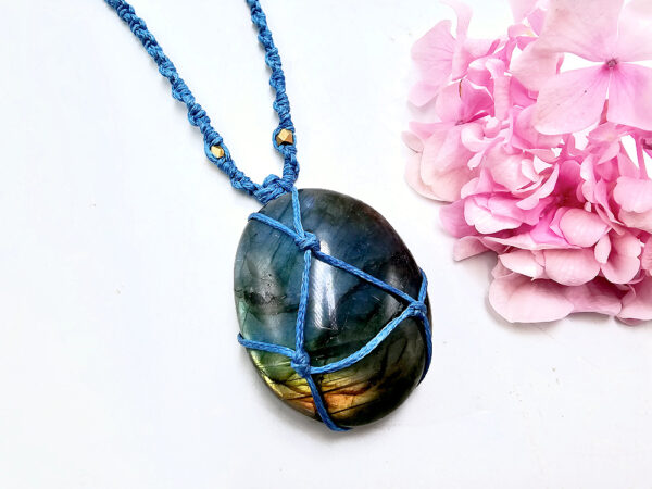 Macrame Labradorite Necklace