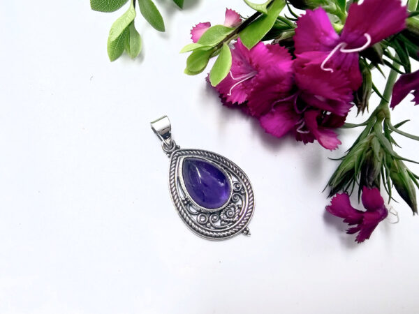 Amethyst Tear Pendant (925 Silver)