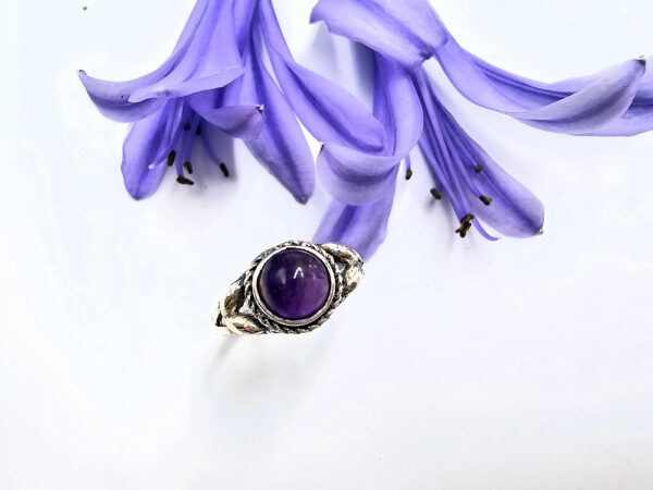 Amethyst Round Leaf Ring (925 Silver)