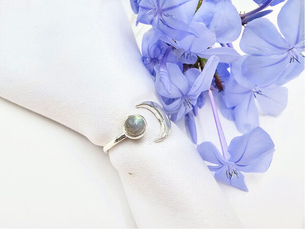 Labradorite Moon Ring (925 Silver)