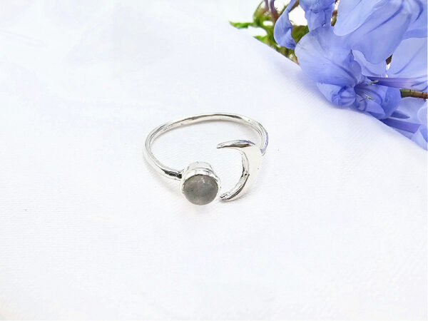 Labradorite Moon Ring (925 Silver) - Image 2