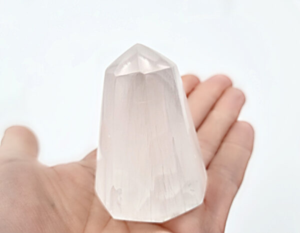 Selenite Octo Pyramid (5cm) (Angelic Crystal)