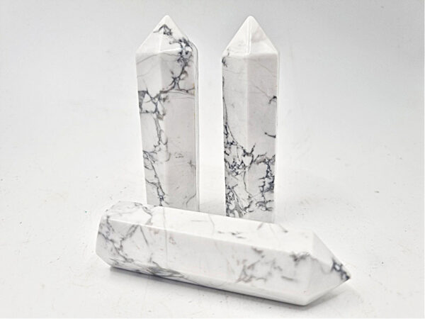 White Howlite Crystal Point (8cm)