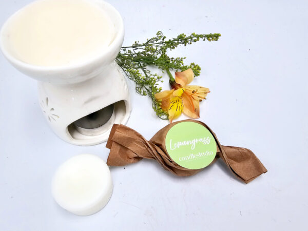 Lemongrass Wax Melt with oil burner and flower