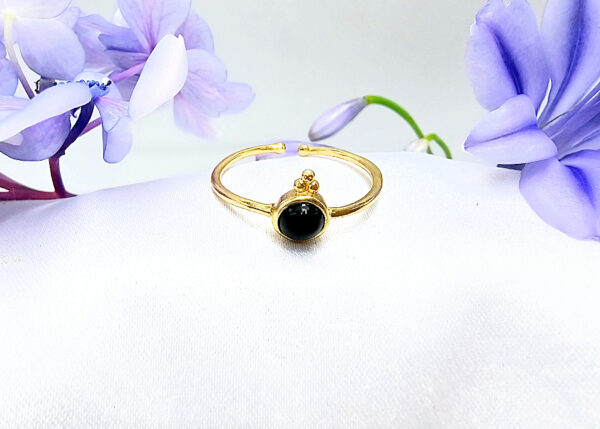 Black Onyx Round Ring Brass (Adjustable)