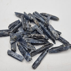 Dark Blue Kyanite Blade (3-4cm)