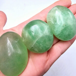 Fluorite Palm Stone Emerald Green (65-90g)
