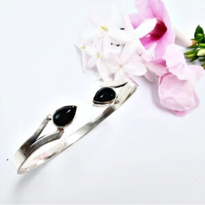 Goddess Bangle Black Onyx