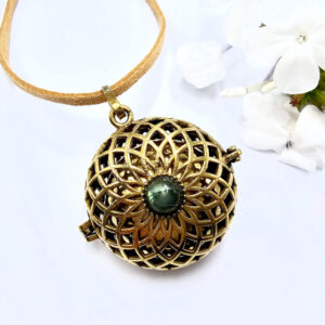 Harmony Bell Necklace Labradorite Brass (Opens)