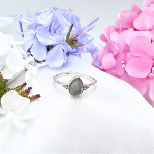 Labradorite Tear Ring With Dots (925 Silver)