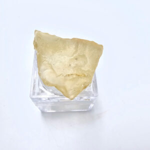 Libyan desert glass rough