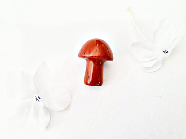 Mini Red Jasper Mushroom (2cm)