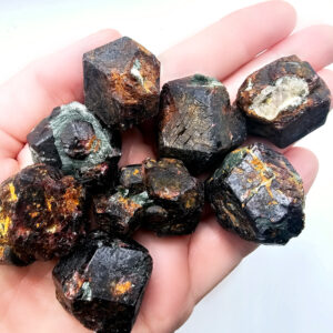 Pyrope Garnets with Fuchsite Rough  (26-36g)