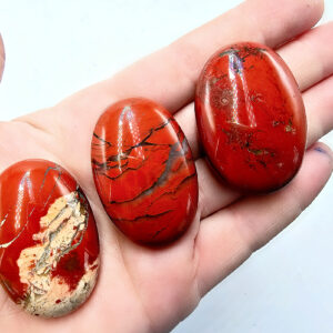 Red jasper Palm Stone (5cm)