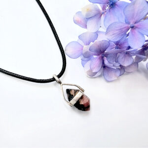Rhodonite Mini Crystal Necklace B (925 Silver)