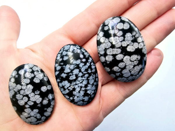 Snowflake Obsidian Palm Stone (5cm)