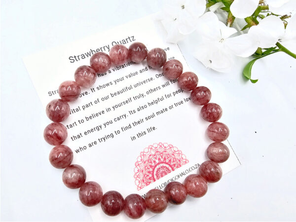 Strawberry Quartz Bangle (8mm)