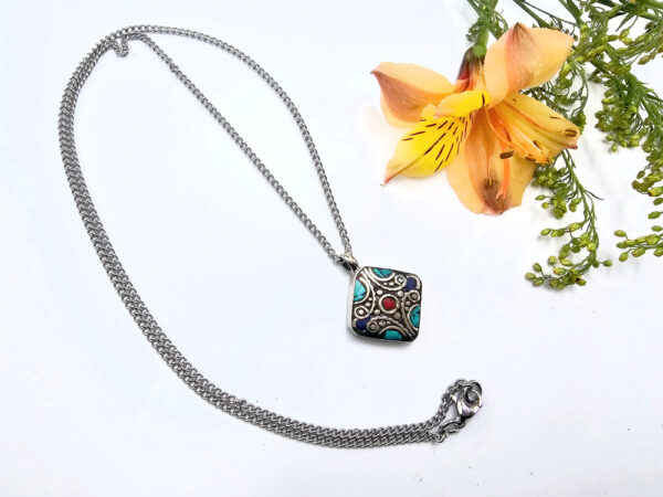 Tibetan Necklace Diamond Centre Dot - Image 2