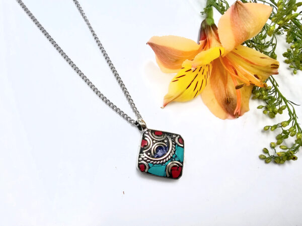 Tibetan Necklace Diamond Red Dot
