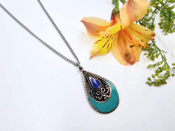 Tibetan Necklace Tear Blue
