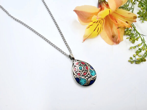 Tibetan Necklace Tear Red Dots