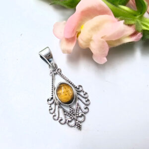 NEW Tigers eye lattice necklace