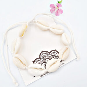Cowrie Bangle (White)