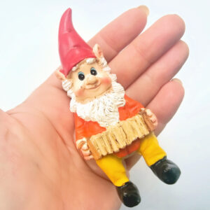 Gnome Playing Accordion Pot Hanger (9cm)