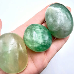 Fluorite Palm Stone Emerald Green (95-120g)