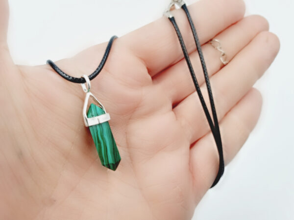 Green Malachite Crystal Necklace Mini  (925 Silver) - Image 2