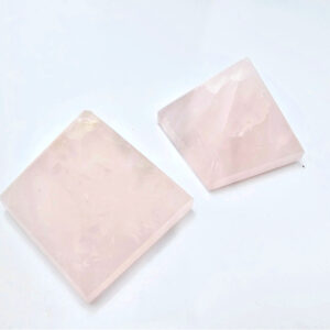 Rose Quartz Pyramid (3cm)