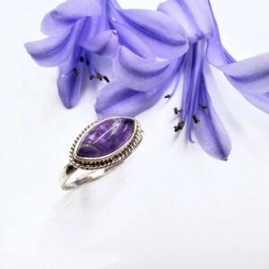 *Amethyst Diamond Shaped Ring (925 Silver)