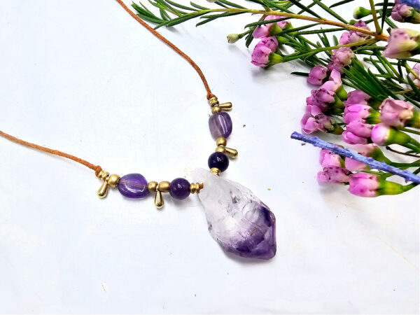 amethyst gem necklace with brass beads