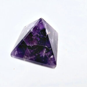 Amethyst Pyramid (3cm)
