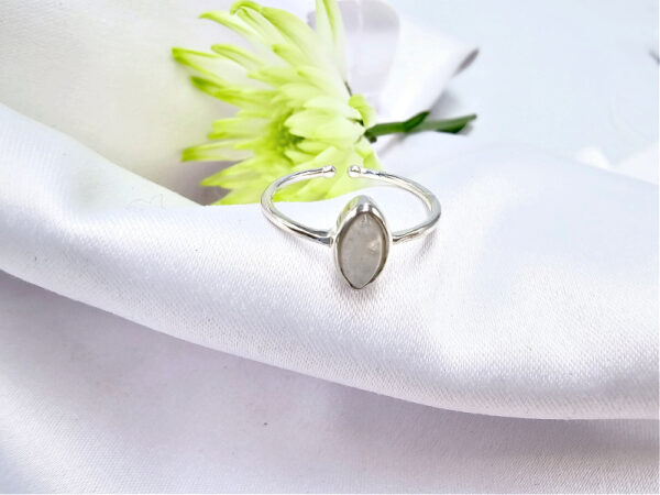 Moonstone Ring Diamond Shape (925 Silver) - Image 2