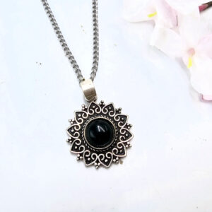 Black Onyx Lattice Flower Necklace